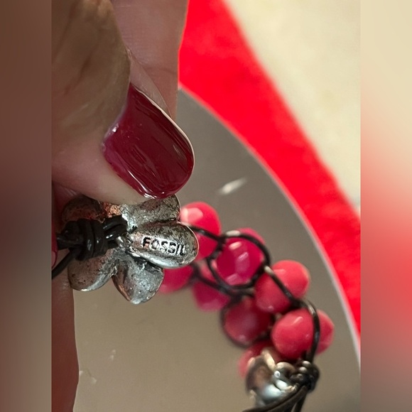 Fossil Multicolor Beaded Bracelet with Flowers clasp - Picture 3 of 9